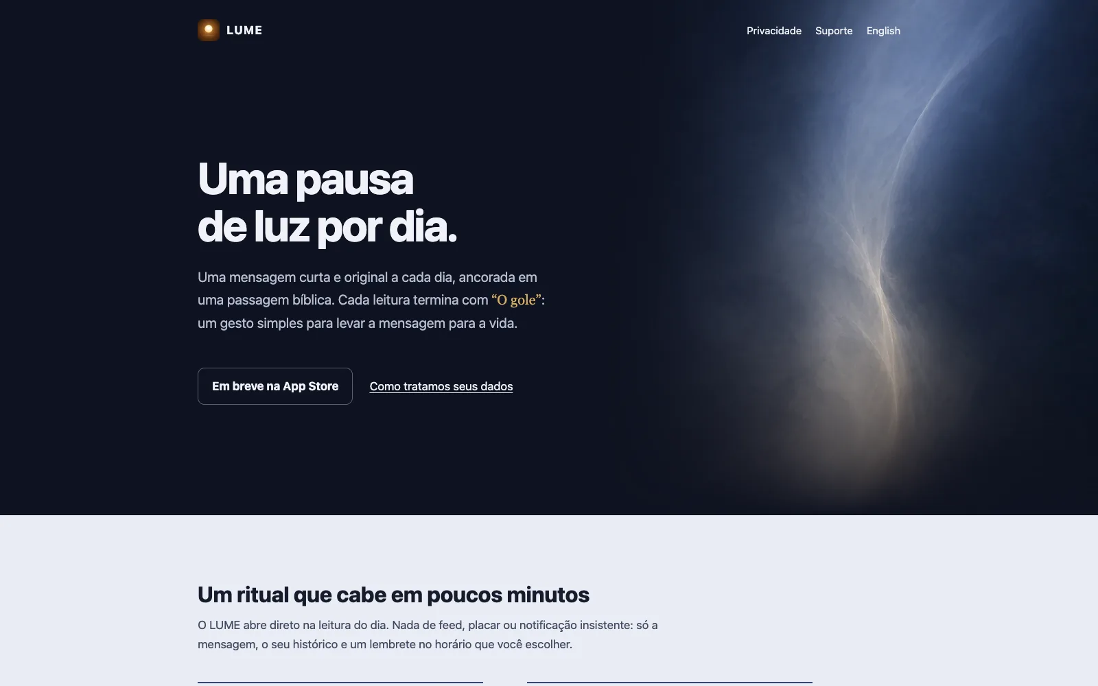 LUME home page: “Uma pausa de luz por dia.” on a dark background with a light-streak image, App Store coming soon.